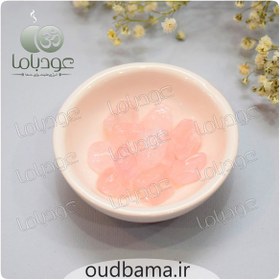 تصویر ریز سنگ رز کوارتز جذب عشق و محبت 