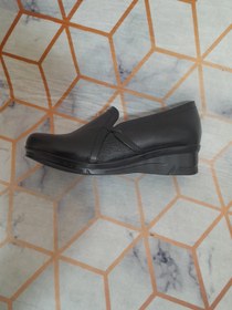 تصویر کفش طبی زنانه کد ۲۲۰ 