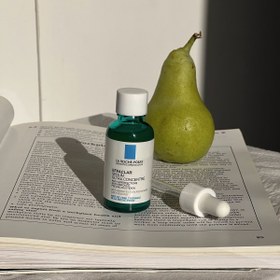 تصویر سرم ضدجوش افکلار حاوی سالیسیلیک اسید لاروش پوزای | پاکسازی، کاهش جوش و جلوگیری از لک La Roche-Posay Effaclar Salicylic Acid Acne Treatment Serum | Blemish Control & Pore Refining Formula 