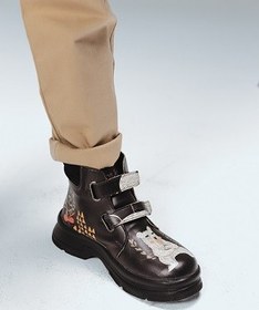 تصویر بوت بچه گانه دندی طرح Dancing bear 