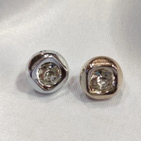 تصویر دکمه شومیزی تک نگین کد۰۳ 