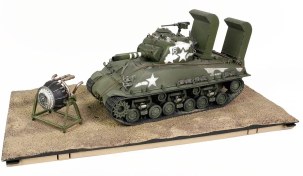 تصویر ماکت تانک ام 4 شرمن ارتش امریکا | Forces of Valor 1:32 U.S. M4A3 Sherman with Deep Wading Gear 