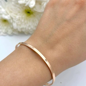 تصویر فروشگاه هورا گالری