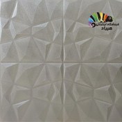 تصویر دیوارپوش فومی پشت چسبدار ایرانی طرح کریستالی نقره ای 