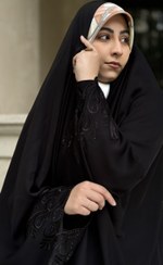 تصویر چادر گلدوزی آوین 