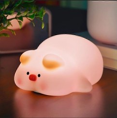 تصویر چراغ خواب سیلیکونی خوک خوابیده مناسب کودک و بزرگسال Sitting panda silicone night light suitable for children and adults