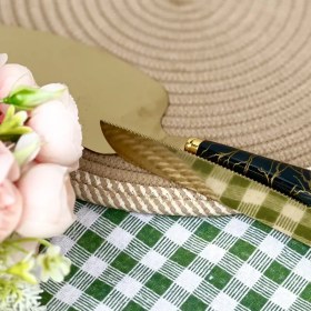 تصویر کیک بر دسته ماربل 