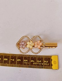 تصویر گیره مجلسی نگین دار 