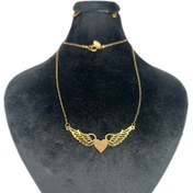 تصویر گردنبند زنانه گیوی مدل قلب و بال فرشته 