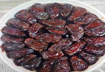 تصویر خرما کبکاب ۱ کیلوگرم سطلی 