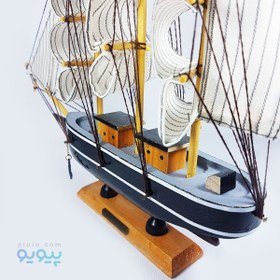 تصویر ماکت چوبی کشتی بادبانی 