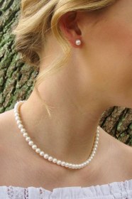 تصویر گردنبند زنانه مدل مروارید ساده Women's simple pearl necklace