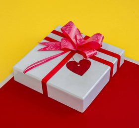 تصویر تگ هدیه 