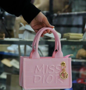 تصویر فروشگاه کیف و کفش ویتا