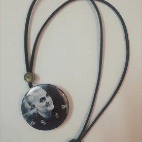 تصویر پیکسل گردنبندی 