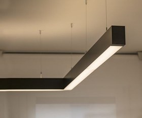 تصویر پروفیل لاین نوری آویز کد ۴۱ عرض ۴.۵ سانتی‌متر 