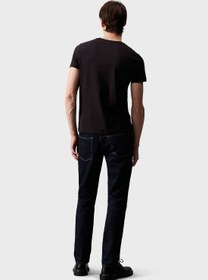 تصویر تی‌شرت یقه V با لوگو برند Calvin Klein Logo V-Neck T-Shirt