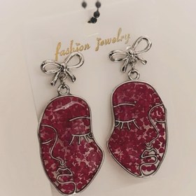 تصویر گوشواره صورتک گل‌دار 