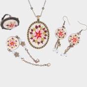 تصویر ست کامل زیورآلات دخترانه پته‌دوزی‌شده 
