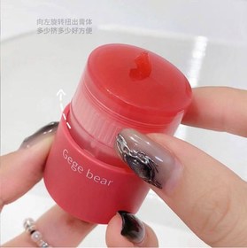 تصویر بالم آبرسان لب 