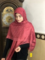تصویر روسری ابریشم فندی قواره ۱۴۰ طرح ژاکارد رنگ آبی 