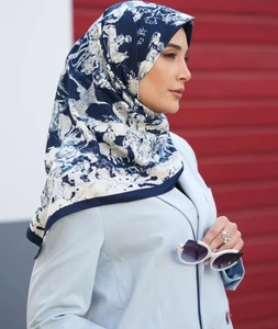 تصویر فروشگاه شال و روسری استاتیرا