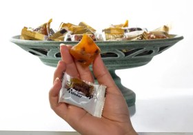 تصویر حلوا پذیرایی پسته‌ای Premium Pistachio Persian Halva for Ceremonial Serving