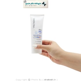 تصویر کرم نرم کننده اوره 3 % و اوسرین نوزادان ولندان 100 میلی لیتر valendan urea 3 % and eucerin emollient cream 100 ml