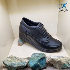 تصویر کفش زنانه طبی مدل شایرا 