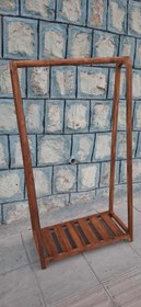 تصویر رگال چوبی لباس 