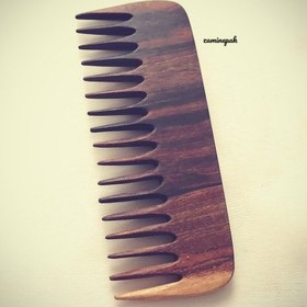 تصویر شانه چوبی دندانه متوسط 