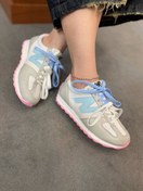 تصویر کفش اسپرت زنانه New Balance سبک و راحت 