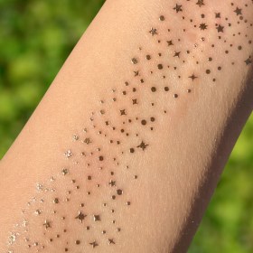 تصویر استیکر کک و مک گلیتری مسی براق 