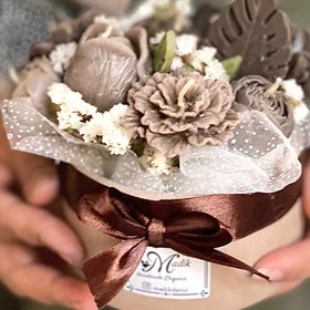 تصویر باکس گل شمع 