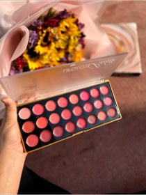 تصویر پلت رژ لب 