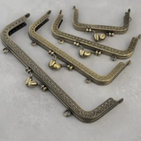 تصویر دهانه کیف مستطیلی آنتیک 