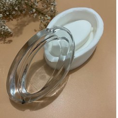 تصویر زیر سیگاری 