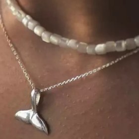 تصویر گردنبند دم وال نقره 