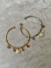 تصویر بنگل آویز دار کد ۲۰۱۰ 