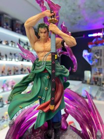 تصویر فیگور زورو ایستاده بزرگ از One-Piece:Roronoa Zoro چراغدار 