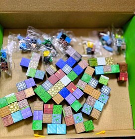 تصویر لگو مگنتی ماینکرافت ۸۳ قطعه Creative World Magnetic Minecraft Blocks – 83-Piece Pixel Build Set for Kids