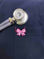 تصویر سنجاق سینه پزشکی 