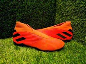 تصویر کتونی کفش استوک دار چمنی اورجینال آدیداس سایز۴۱ Football shoes