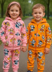 تصویر سویشرت شلوار طرح سگ های نگهبان 