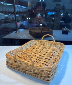 تصویر سینی حصیری دسته دار 