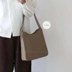 تصویر کیف دوشی زنانه مدل ماتیاس 