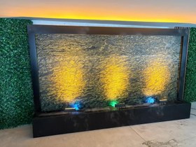 تصویر آبنمای رومیزی 