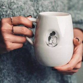 تصویر ماگ عاشقانه آغوش 