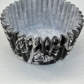 تصویر کپسول کاغذی مافین 25 عددی مشکی گل سفید 