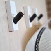 تصویر رخت آویز مینیمال 